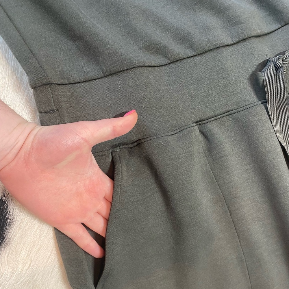 SPANX AIRESSENTIALS JUMPSUIT olive green wide leg - Picture 10 of 10